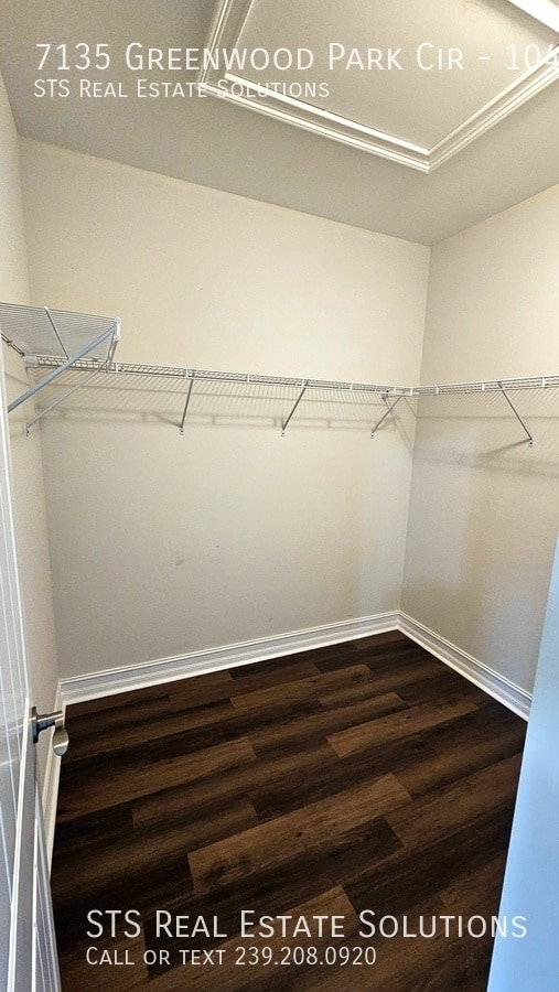 Building Photo - 7135 Greenwood Park Cir