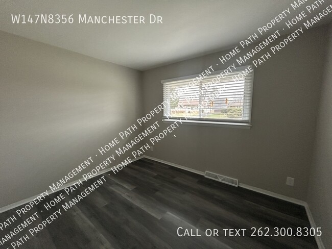 Building Photo - W147N8356 Manchester Dr