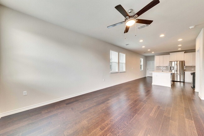 Building Photo - 12121 Cimaizon Dr