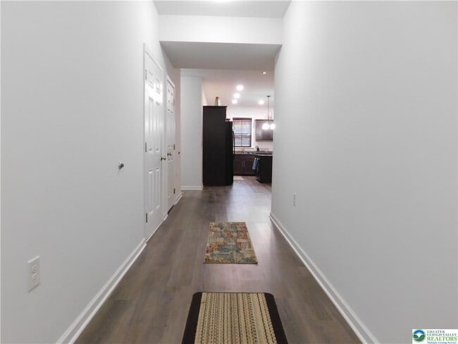 Building Photo - 1047 Cetronia Rd