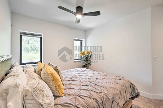 Building Photo - 30610 Boot Ct