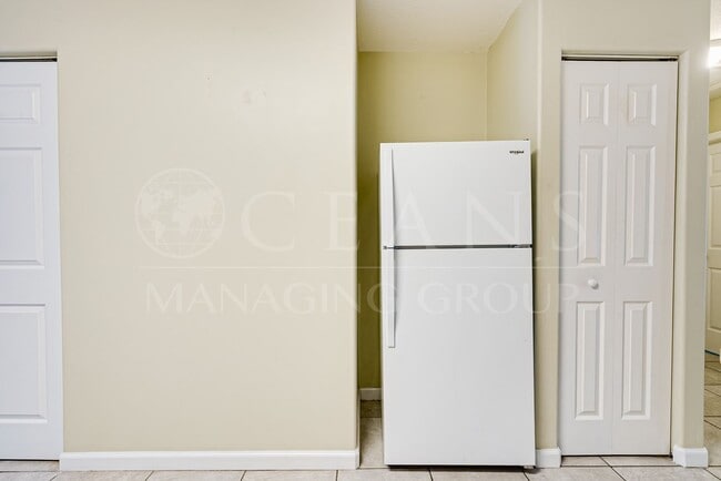 Building Photo - Charming 3-Bedroom Home Just 3 Blocks from the Ocean