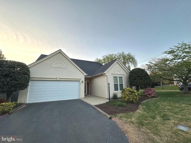 Building Photo - 14425 Tracy Schar Ln