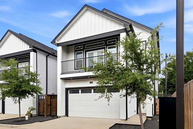 Building Photo - 6476 T C Jester Blvd