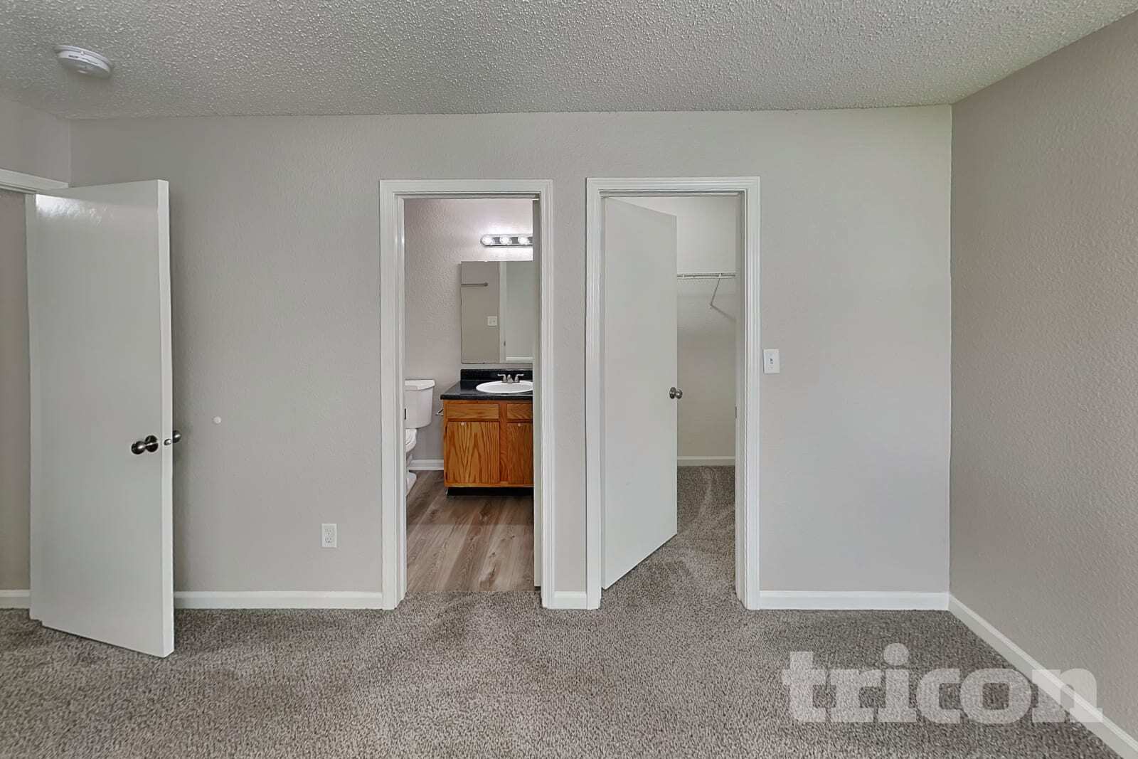 Building Photo - 1836 Farm Meadow Dr