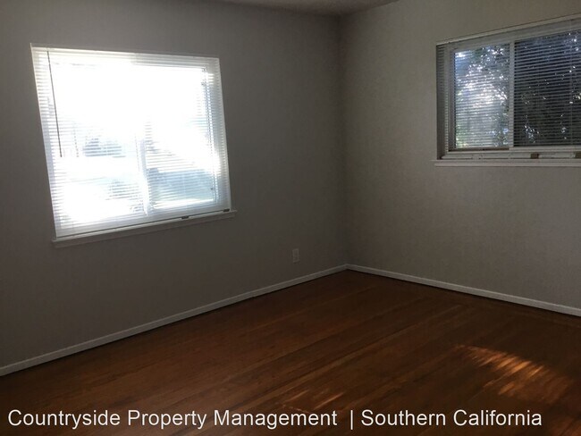 Building Photo - 3 br, 2 bath House - 4705 E. Brown Avenue