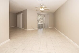 Building Photo - 11 Deerfield Dr