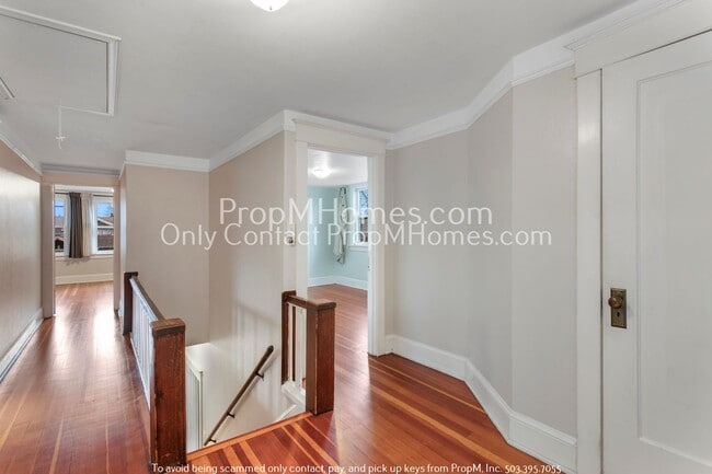 Building Photo - Discover Serenity in King Neighborhood!