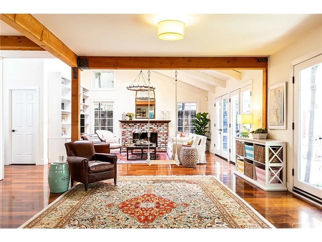 Building Photo - 12807 Milbank St