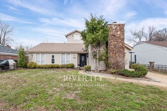 Building Photo - 42 Bonita Dr