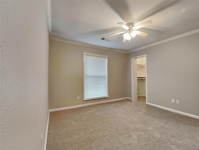 Building Photo - 8127 Twin Hills Dr