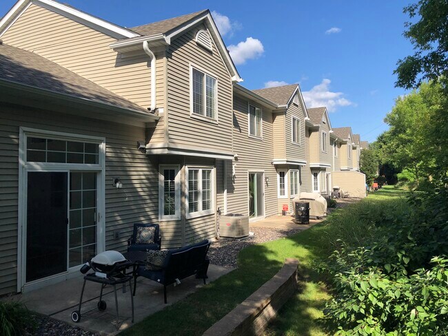 Building Photo - 18195 Cattail Ct