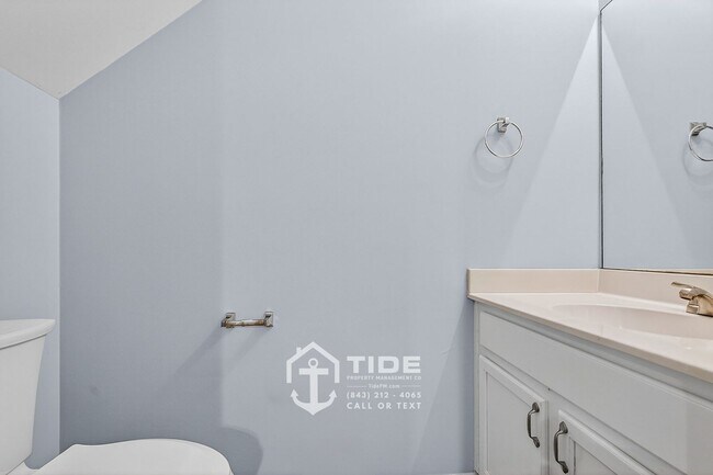 Building Photo - Townhome Living on Daniel Island