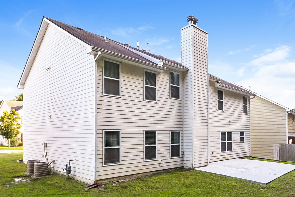 Building Photo - 1895 Logan Ridge Cir