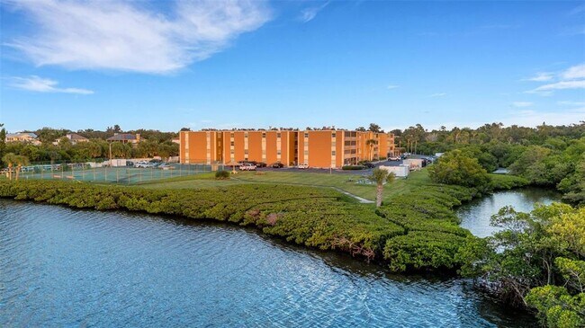 Building Photo - 12760 Indian Rocks Rd