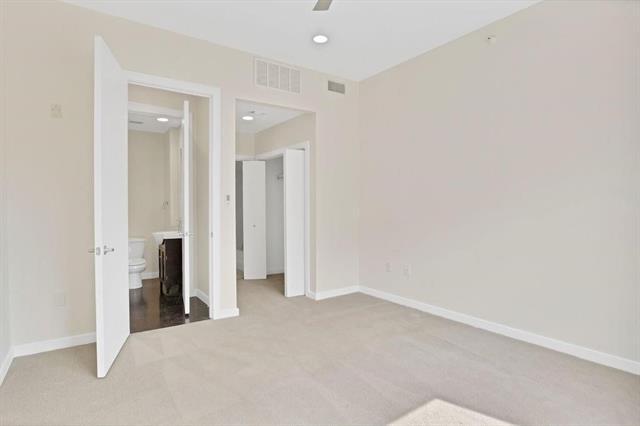 Building Photo - 2608 Museum Way