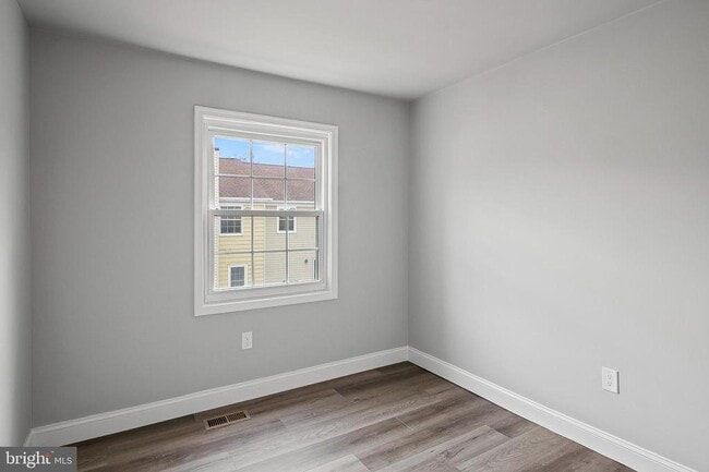 Building Photo - 1515 Marlborough Ct