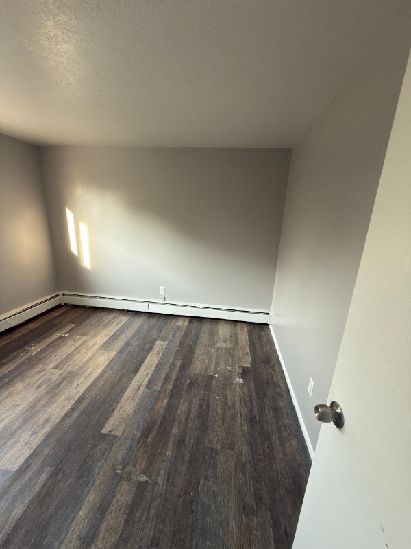 Building Photo - 14835 Euclid Ave