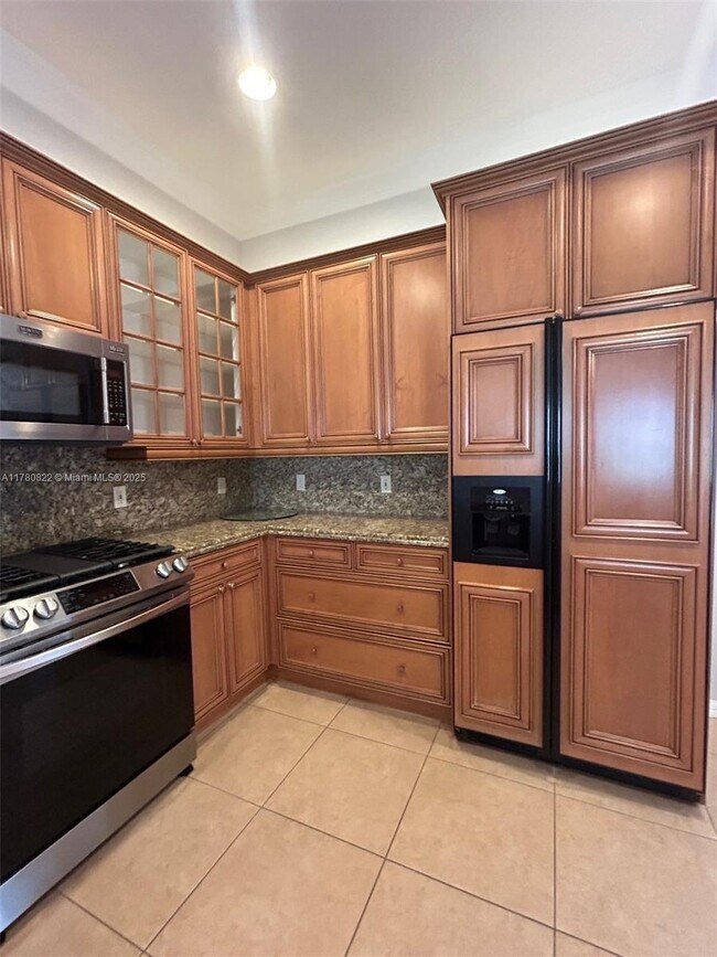 Building Photo - 240 Isle Verde Way