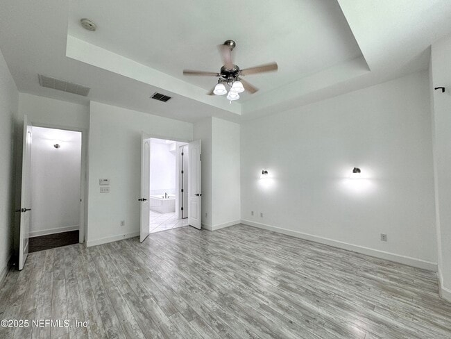 Building Photo - 559 Majestic Eagle Dr