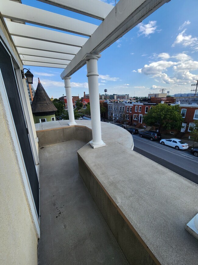 Building Photo - 764 E Fort Ave