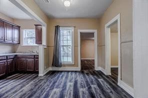 Building Photo - 3211 Bideker Ave