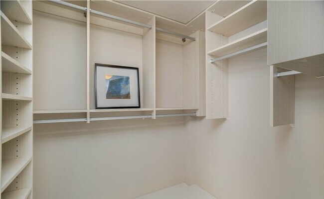 Building Photo - Insignia Condominiums ~ Belltown