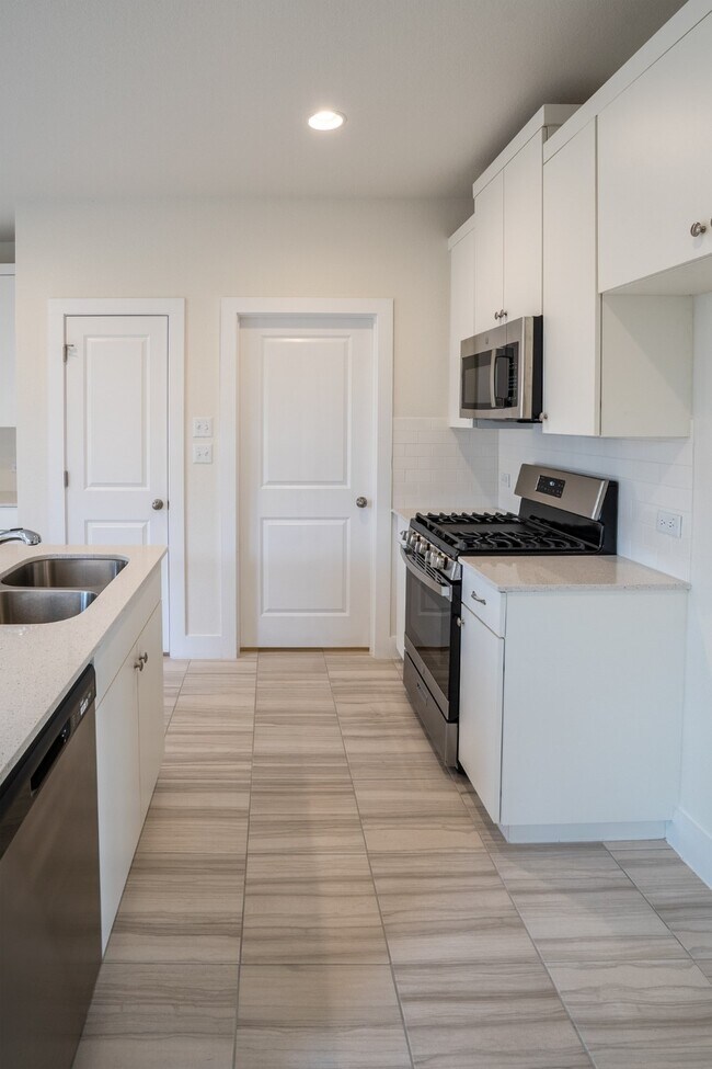 Building Photo - 113 Furlong Dr