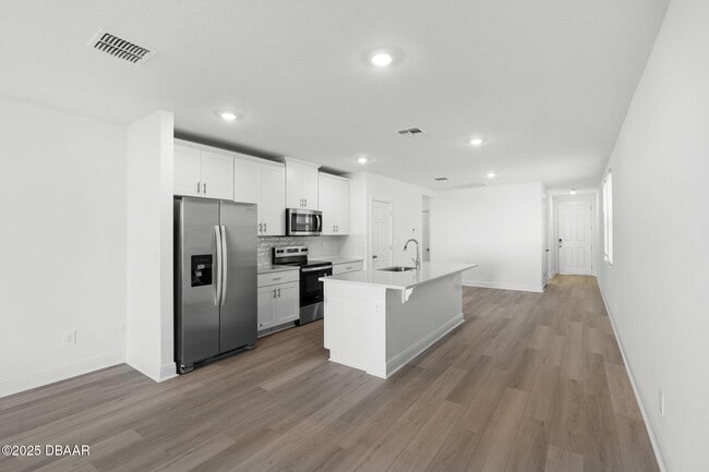 Building Photo - 105 Pitching Wedge Dr