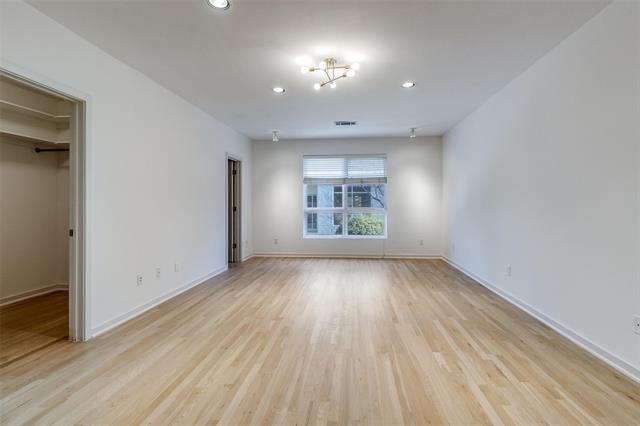 Building Photo - 4060 Travis St