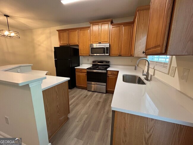 Building Photo - 6438 Mossy Oak Landing
