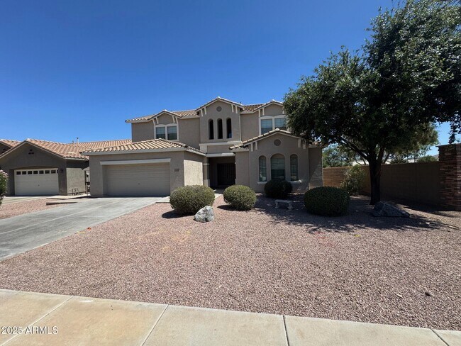 Primary Photo - 1359 E Parkview Dr