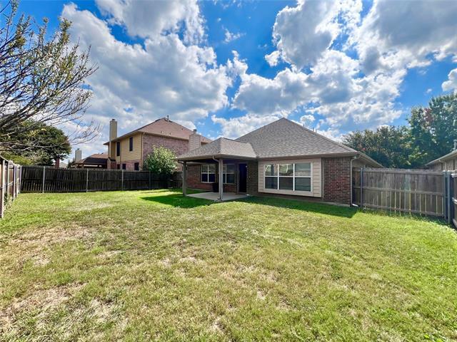 Building Photo - 5423 Childress Dr