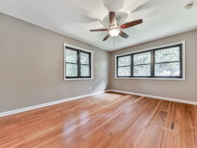 Building Photo - 5480 Burgess Dr