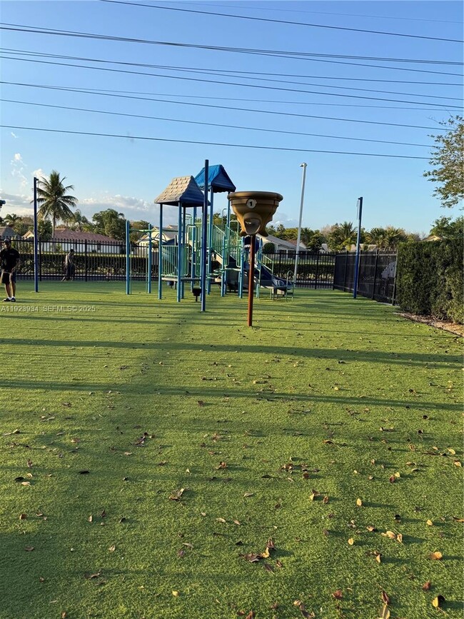 Building Photo - 8801 Wiles Rd