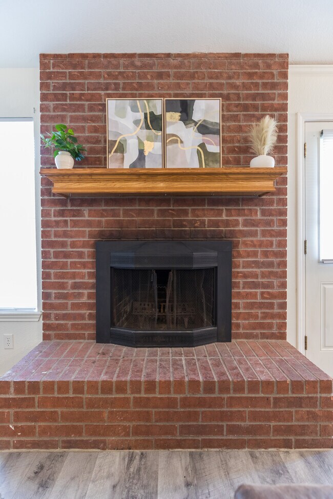 Building Photo - 2634 Bishop Rd