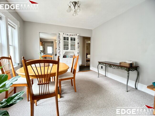 Building Photo - 30 Hobson St