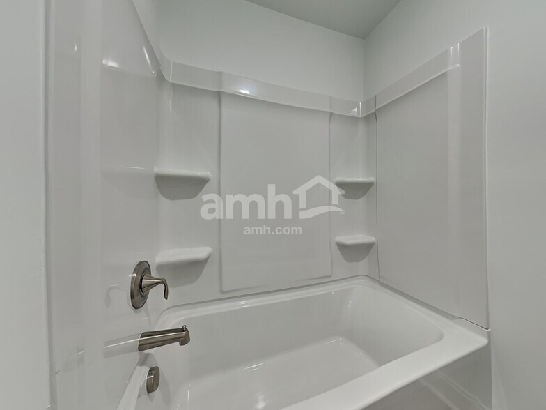 Building Photo - 168 Portside Pk Dr