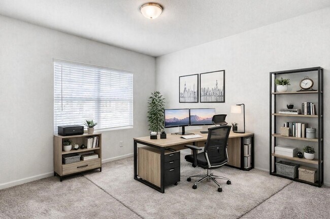 Building Photo - 720 Holly St