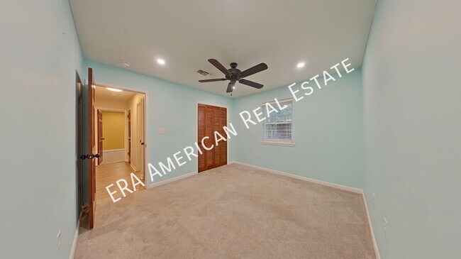 Building Photo - 6 Poquito Rd