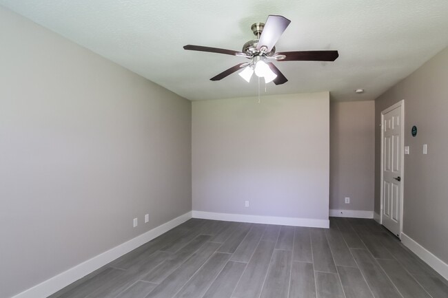 Building Photo - 6026 Egypt Dr