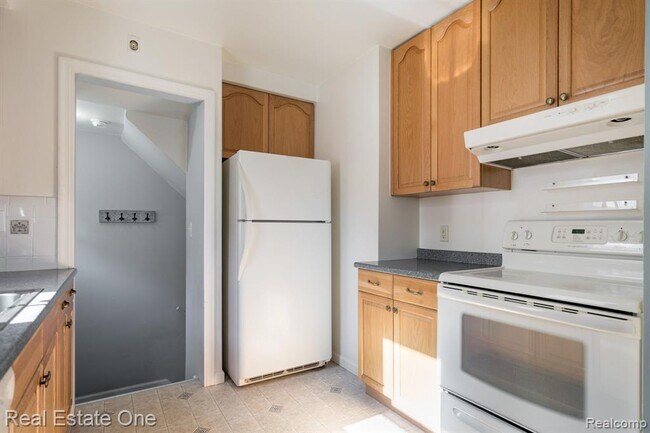 Building Photo - 2989 Cummings Ave