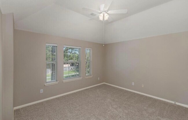 Building Photo - 10115 Cottonwood Canyon Dr