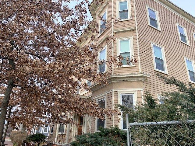 Building Photo - 217 Harvard St