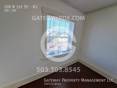 Building Photo - 108 N 1st St