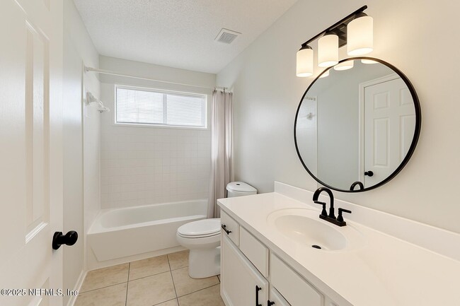 Building Photo - 2898 Canyon Falls Dr