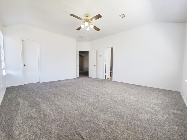 Building Photo - 20839 Beech Tree Dr