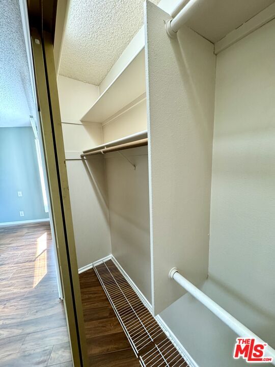 Building Photo - 1122 Peck Dr