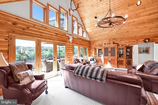 Building Photo - 1506 Wynonah Dr