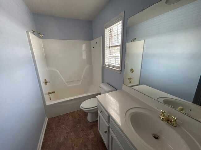 Building Photo - Call Tonia Rollins (501)626-9917